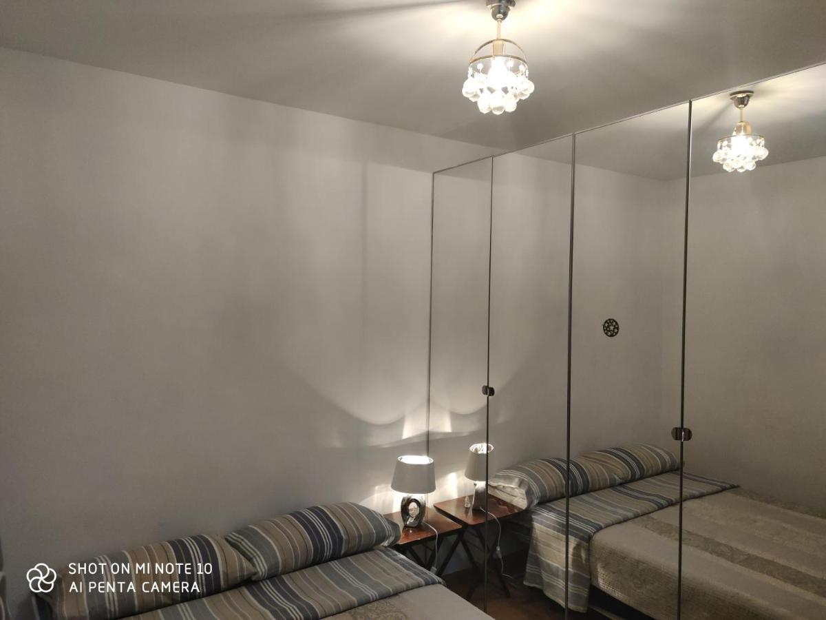 Habitacion Jc Madrid Exterior photo